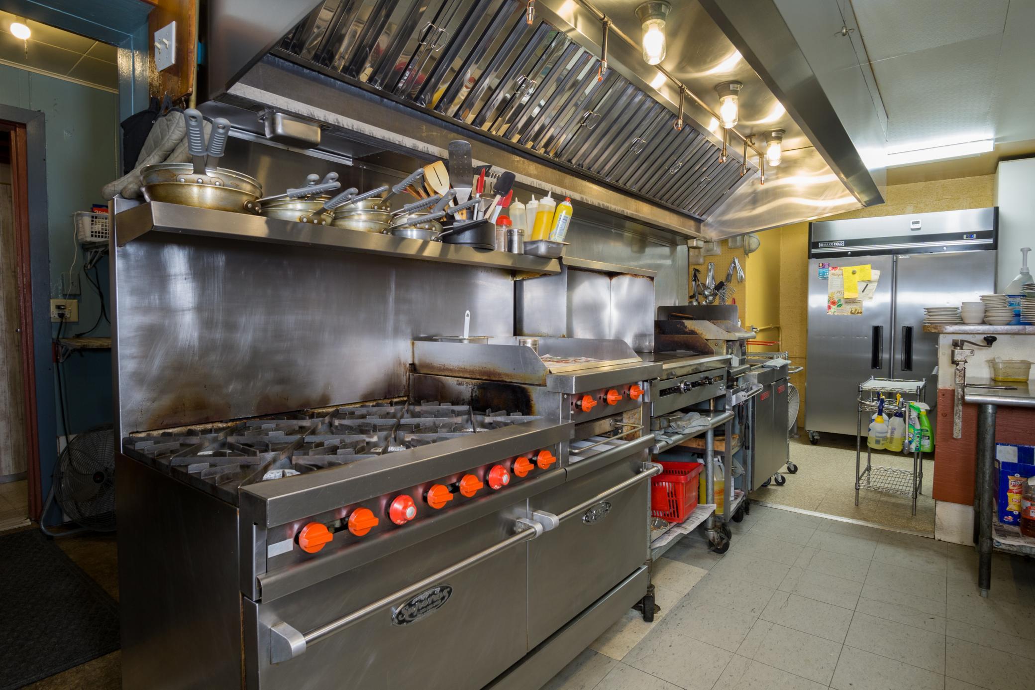 17-Restaurant Main Kitchen.jpg