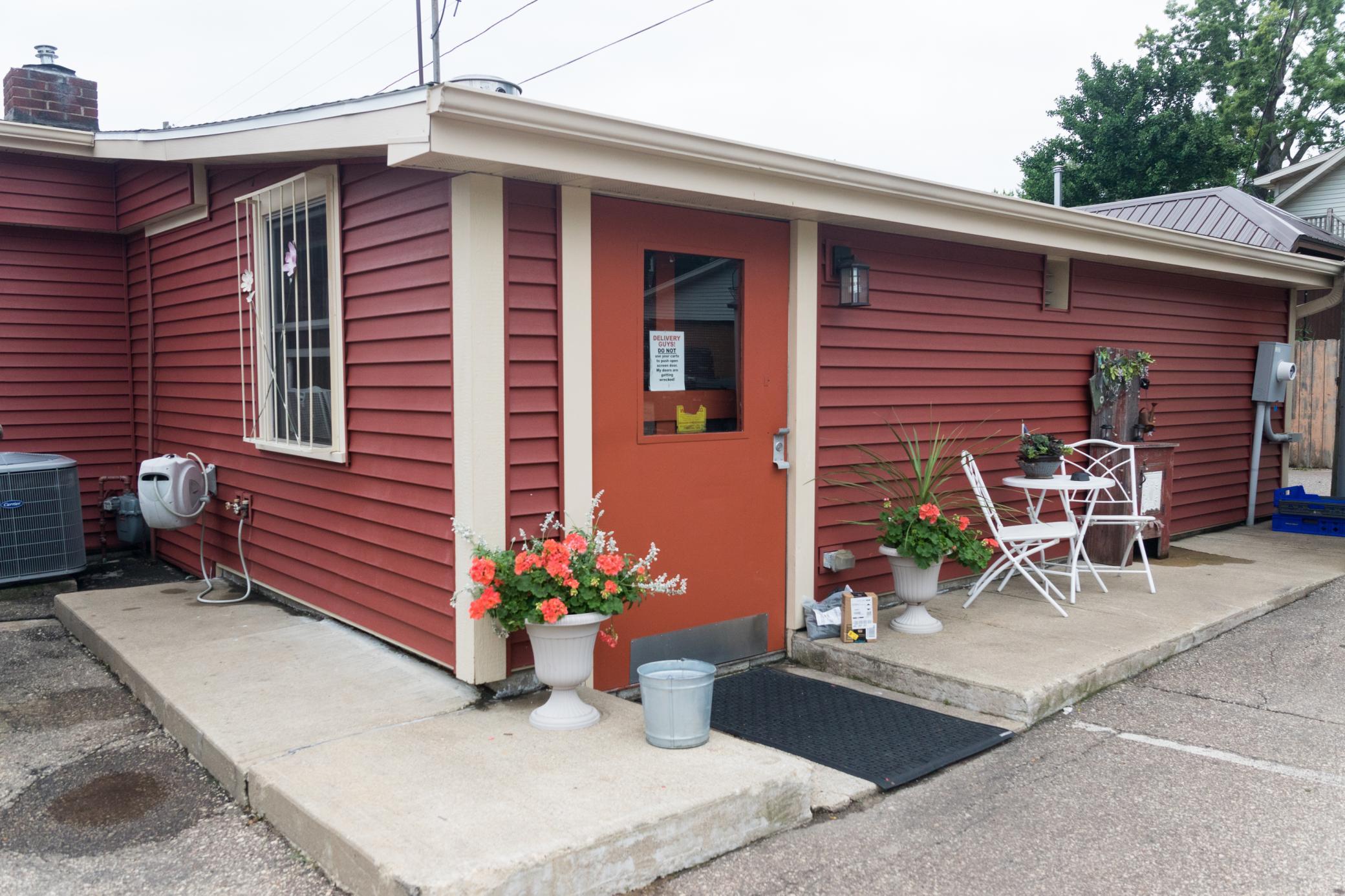 3-Restaurant - Back Exterior.jpg