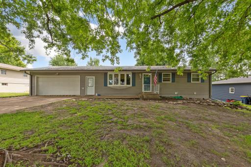 1401 Summer Lane, Faribault, MN 55021