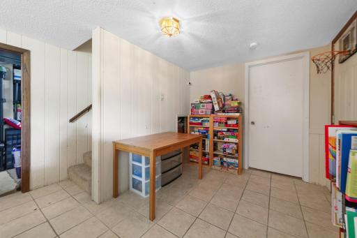 1401 Summer Lane, Faribault, MN 55021