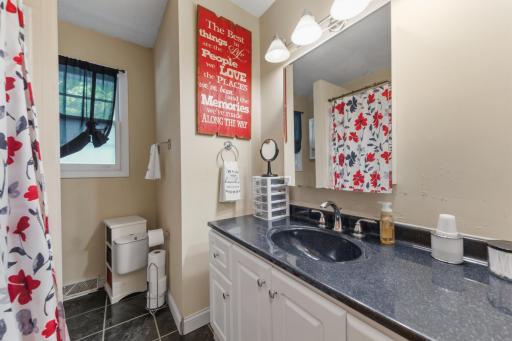 1401 Summer Lane, Faribault, MN 55021