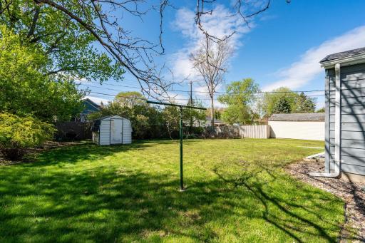 26-web-or-mls-1756-w-saunders-ave.jpg