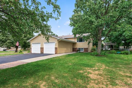 This twin home has so much to offer. This home is locaated on the right side of the home.