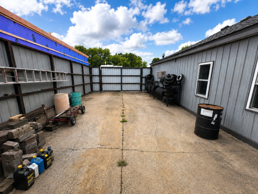 216 Main Street W, Freeport, MN 56331