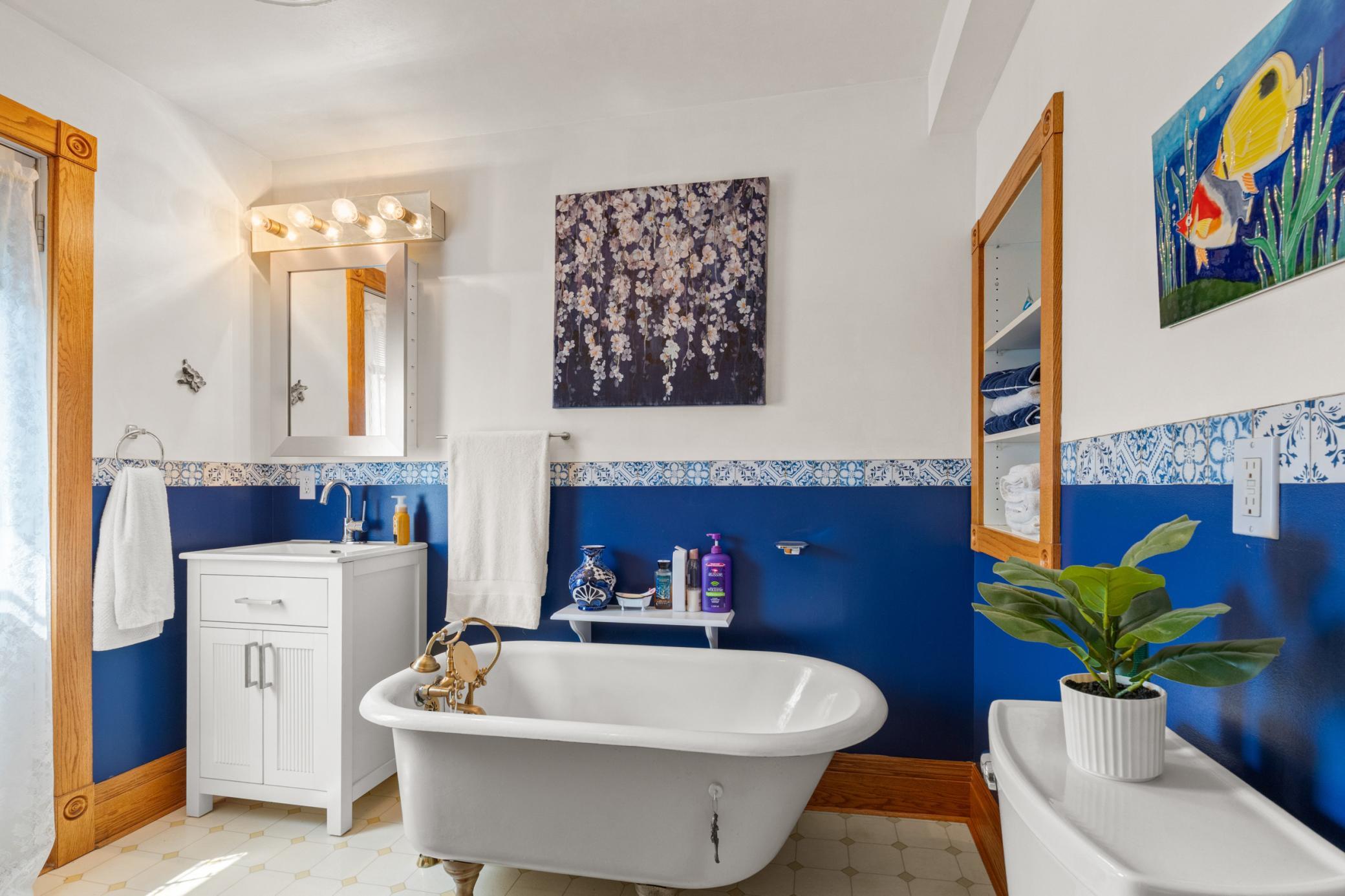 Upper Bath