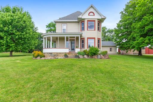 6321 County 11 Boulevard, Kenyon, MN 55946