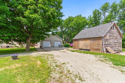 6321 County 11 Boulevard, Kenyon, MN 55946