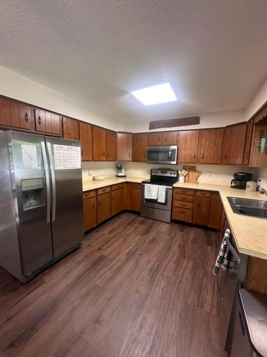 1835 Bayview Drive, Albert Lea, MN 56007