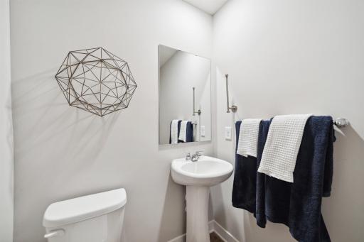 Main-level bath. Photo of model, colors and options will vary.