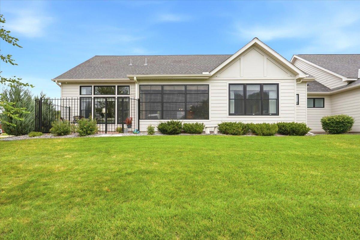 28-Back of Home.jpg