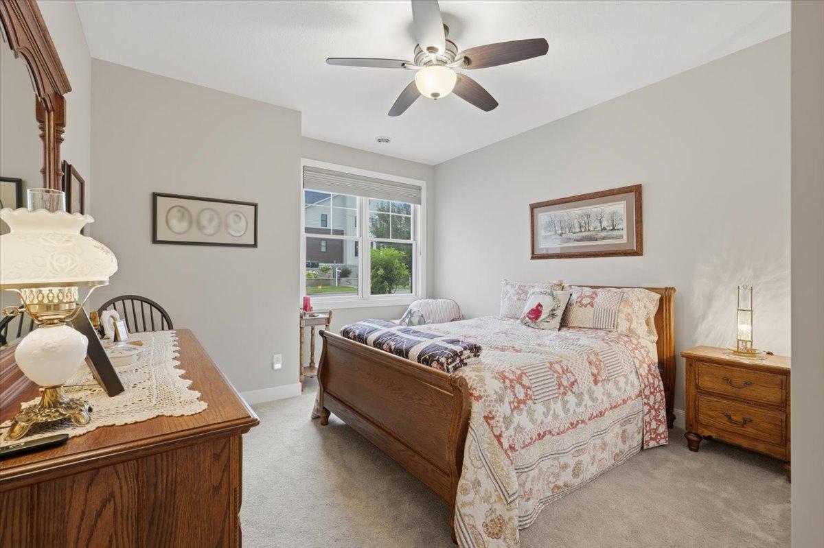 19-Bedroom 2.jpg