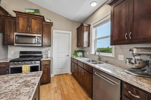 17301 Eastwood Avenue, Lakeville, MN 55044
