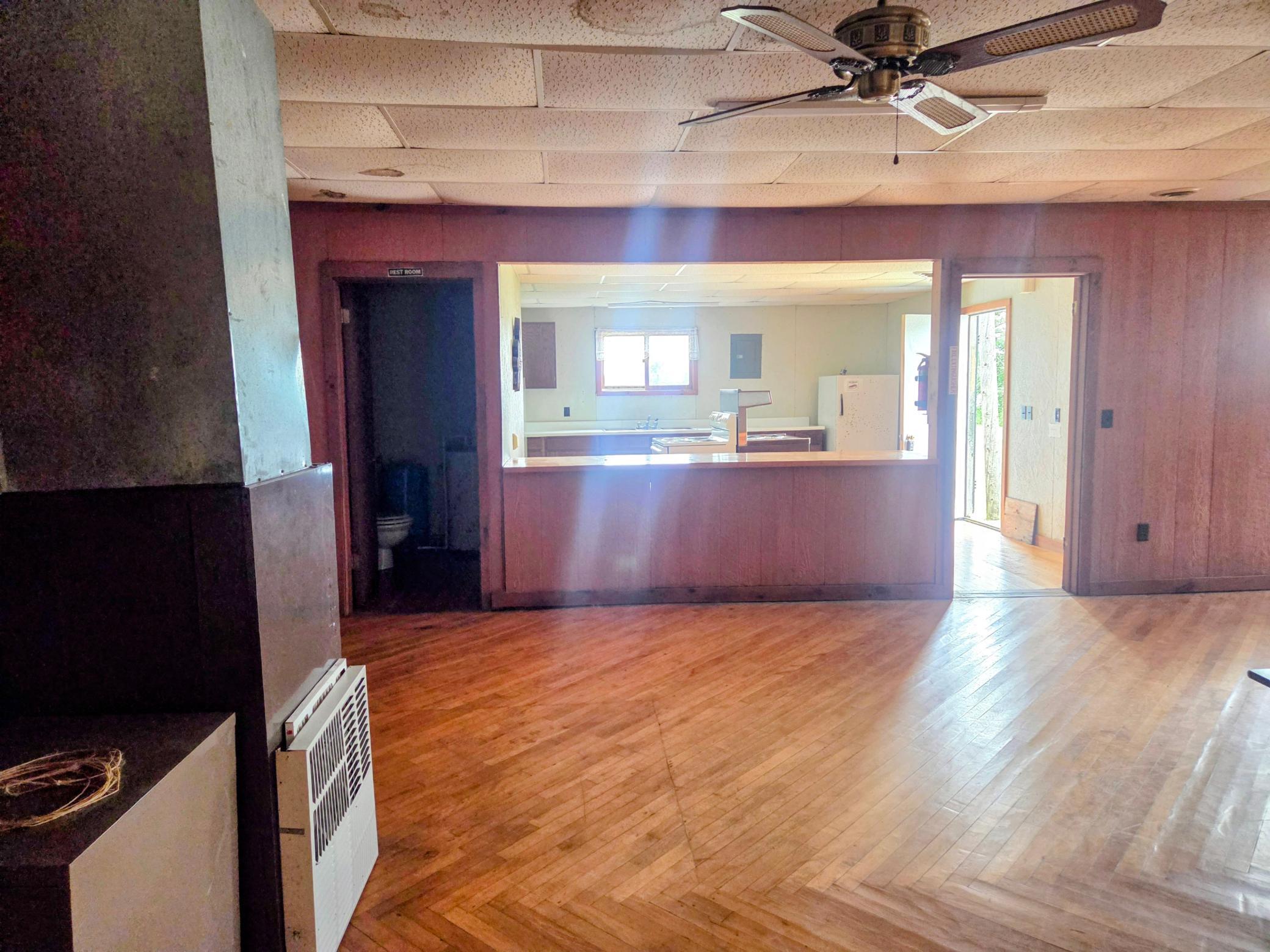 Serving area.jpg