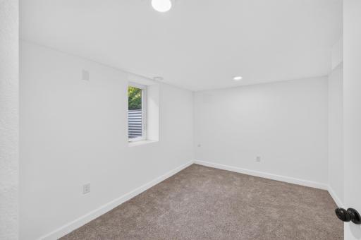 1408 Arona Street, Saint Paul, MN 55108