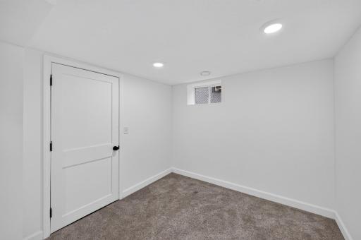1408 Arona Street, Saint Paul, MN 55108