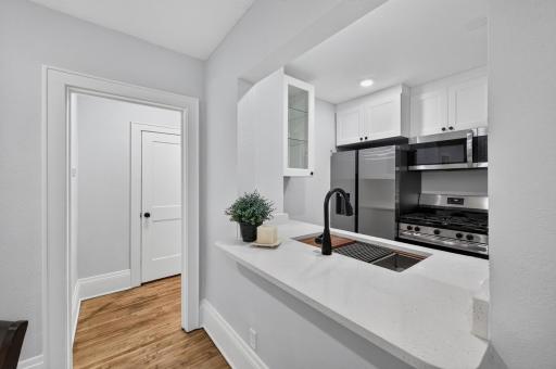 1408 Arona Street, Saint Paul, MN 55108