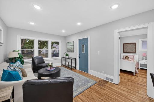 1408 Arona Street, Saint Paul, MN 55108