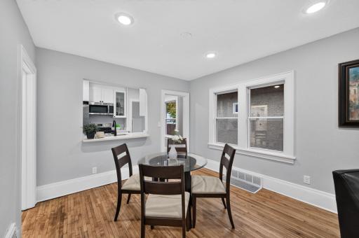 1408 Arona Street, Saint Paul, MN 55108