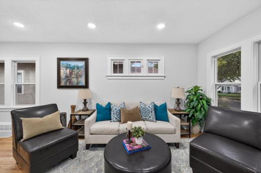 1408 Arona Street, Saint Paul, MN 55108