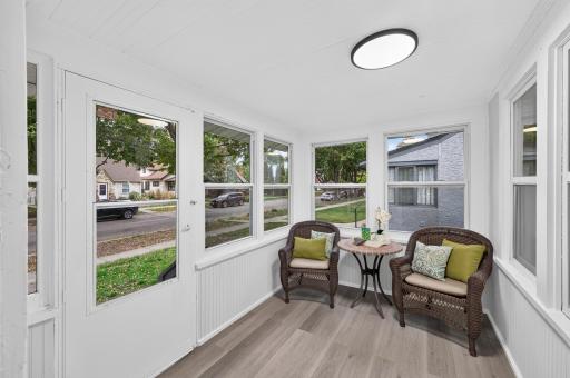 1408 Arona Street, Saint Paul, MN 55108