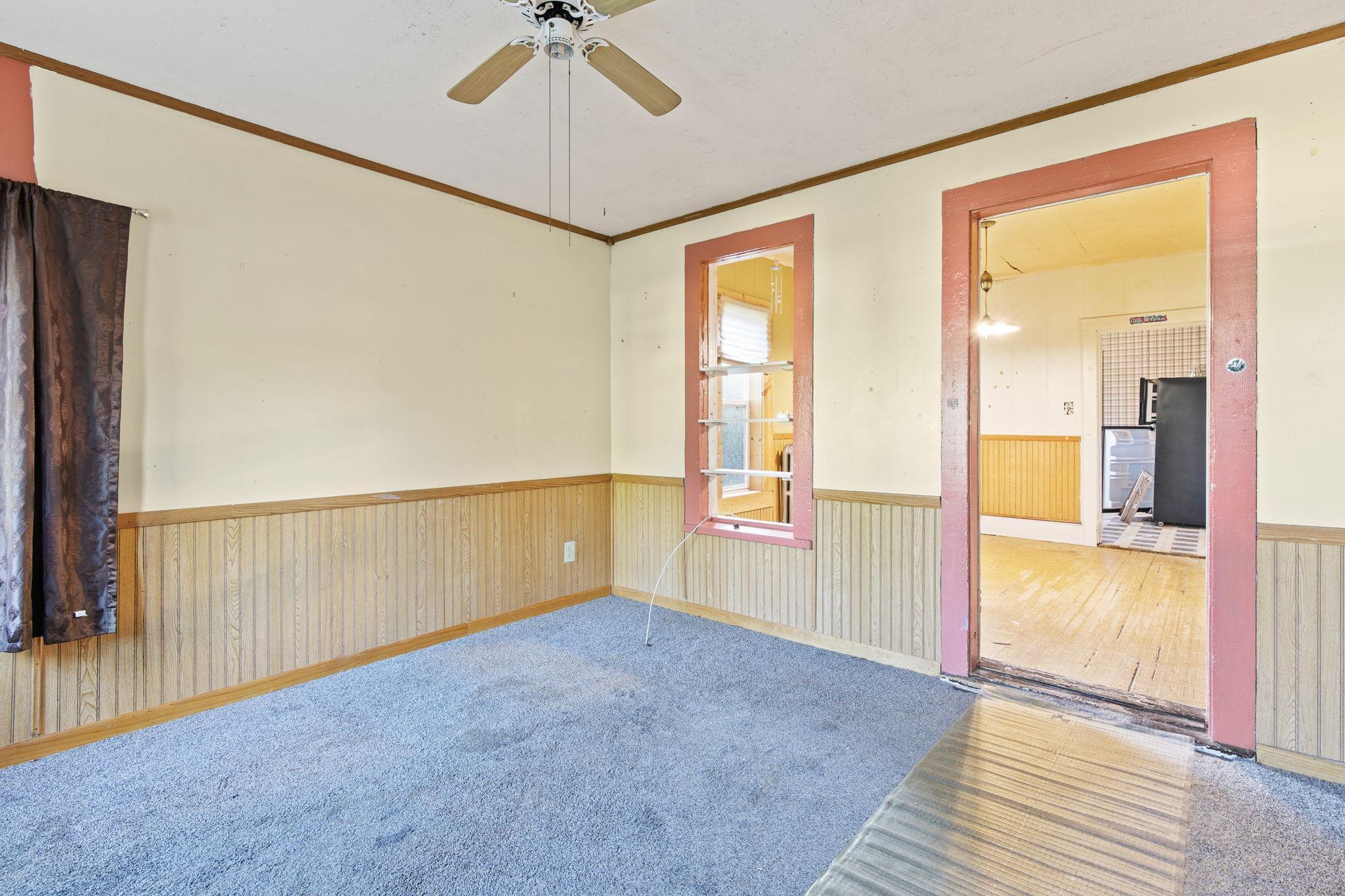 7-web-or-mls-448 Keller Ave S Amery-24.jpg
