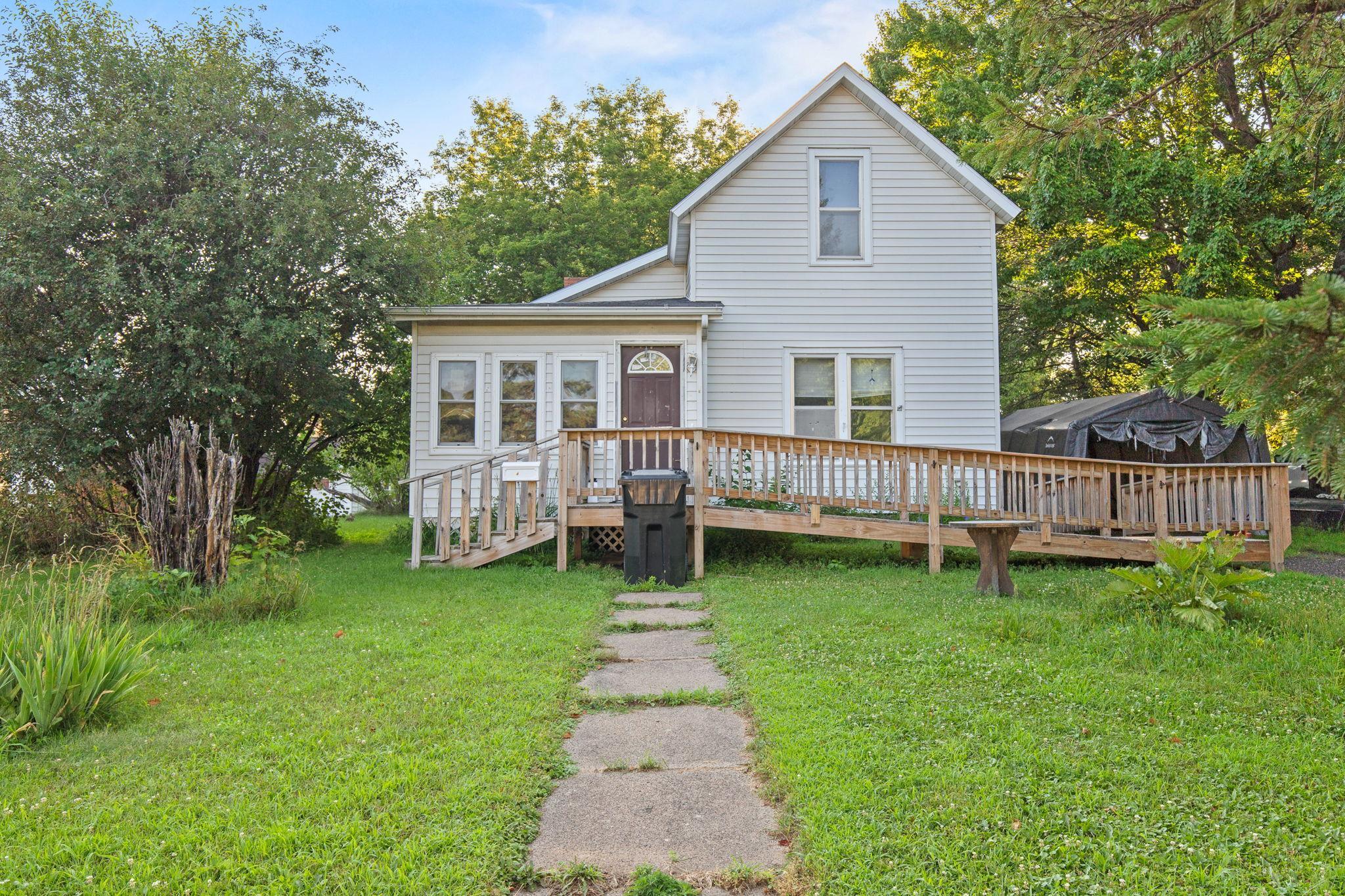 1-web-or-mls-448 Keller Ave S Amery-4.jpg