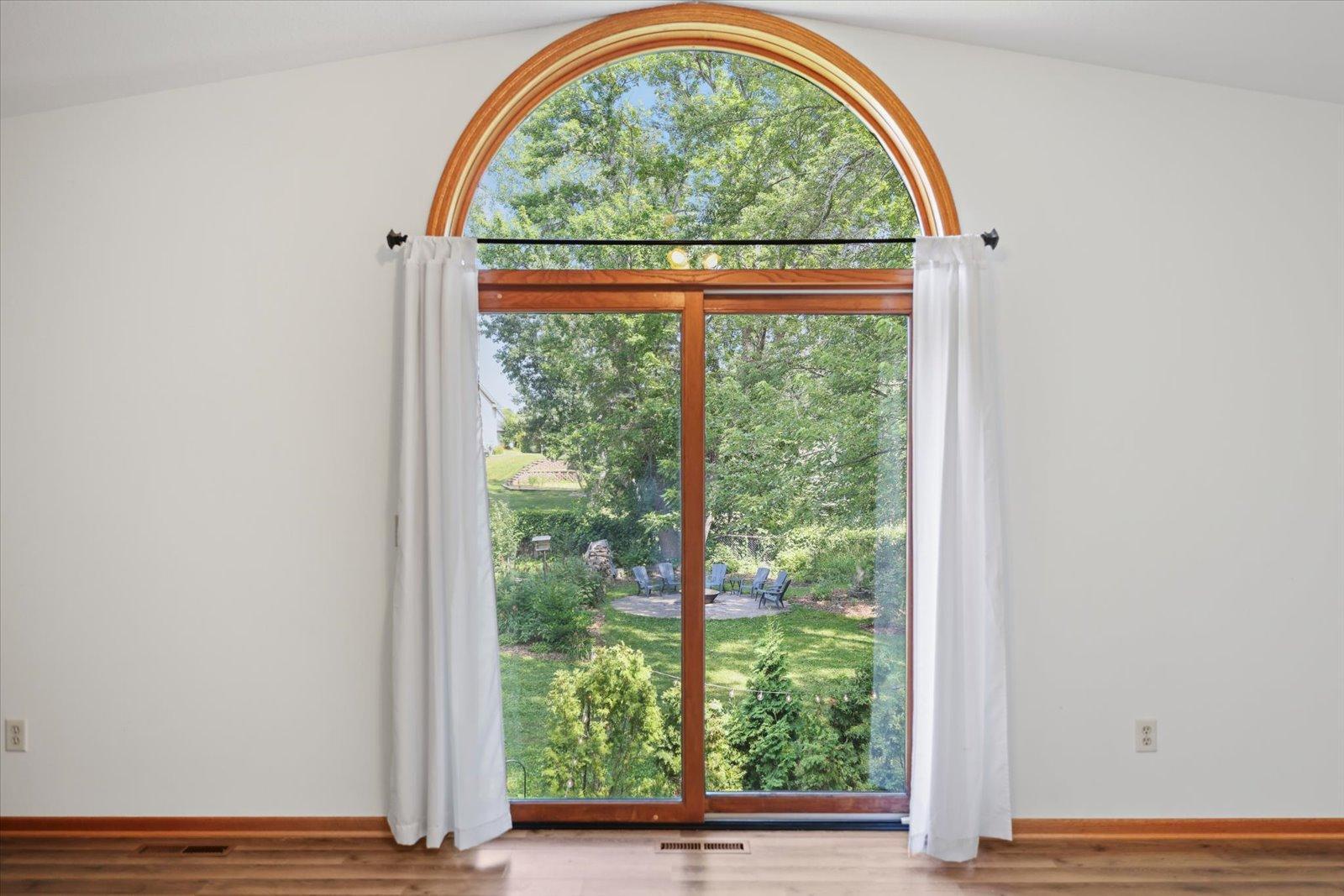 Beautiful sliding glass door, opportunity for another deck!