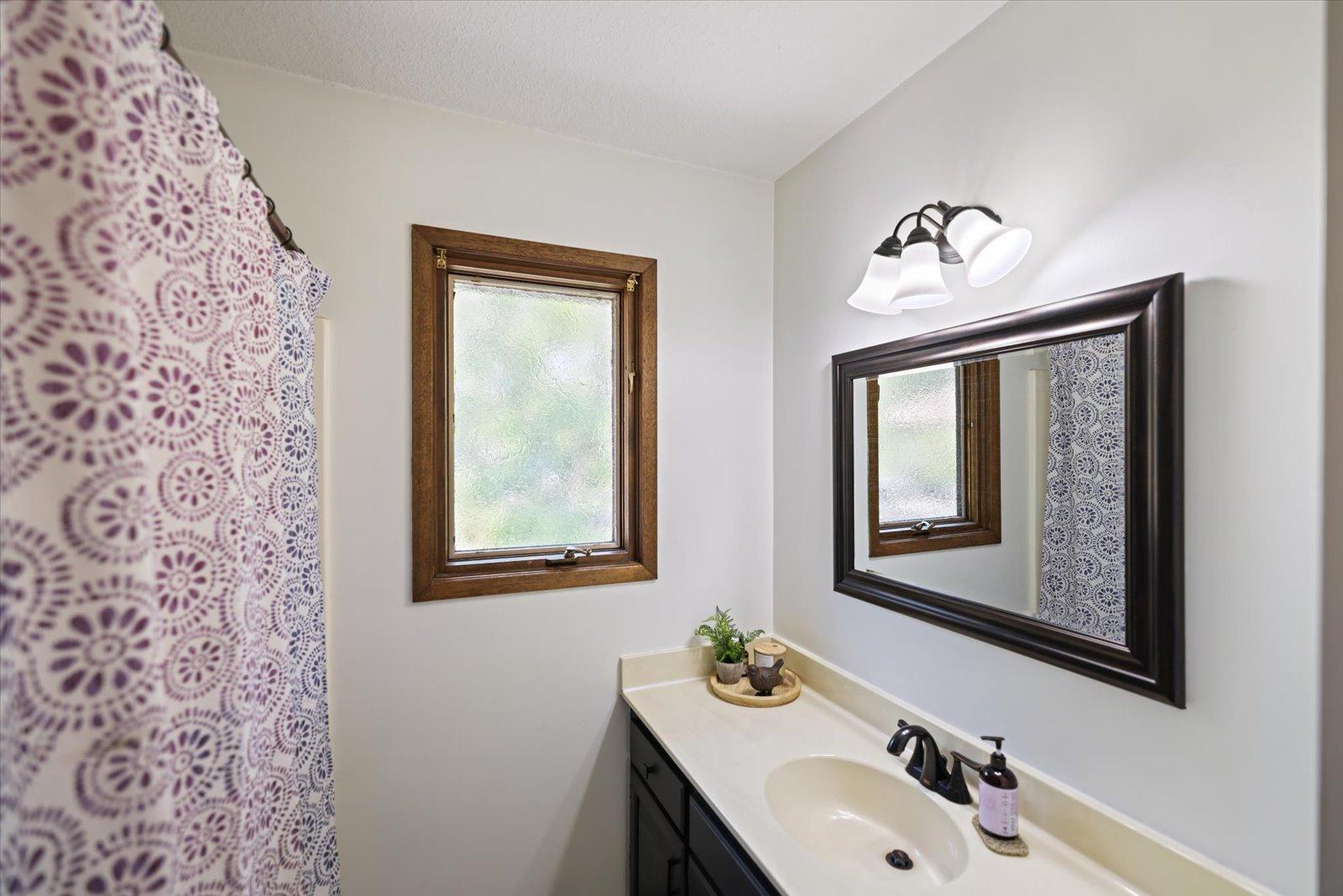 Main Floor Full Bathroom