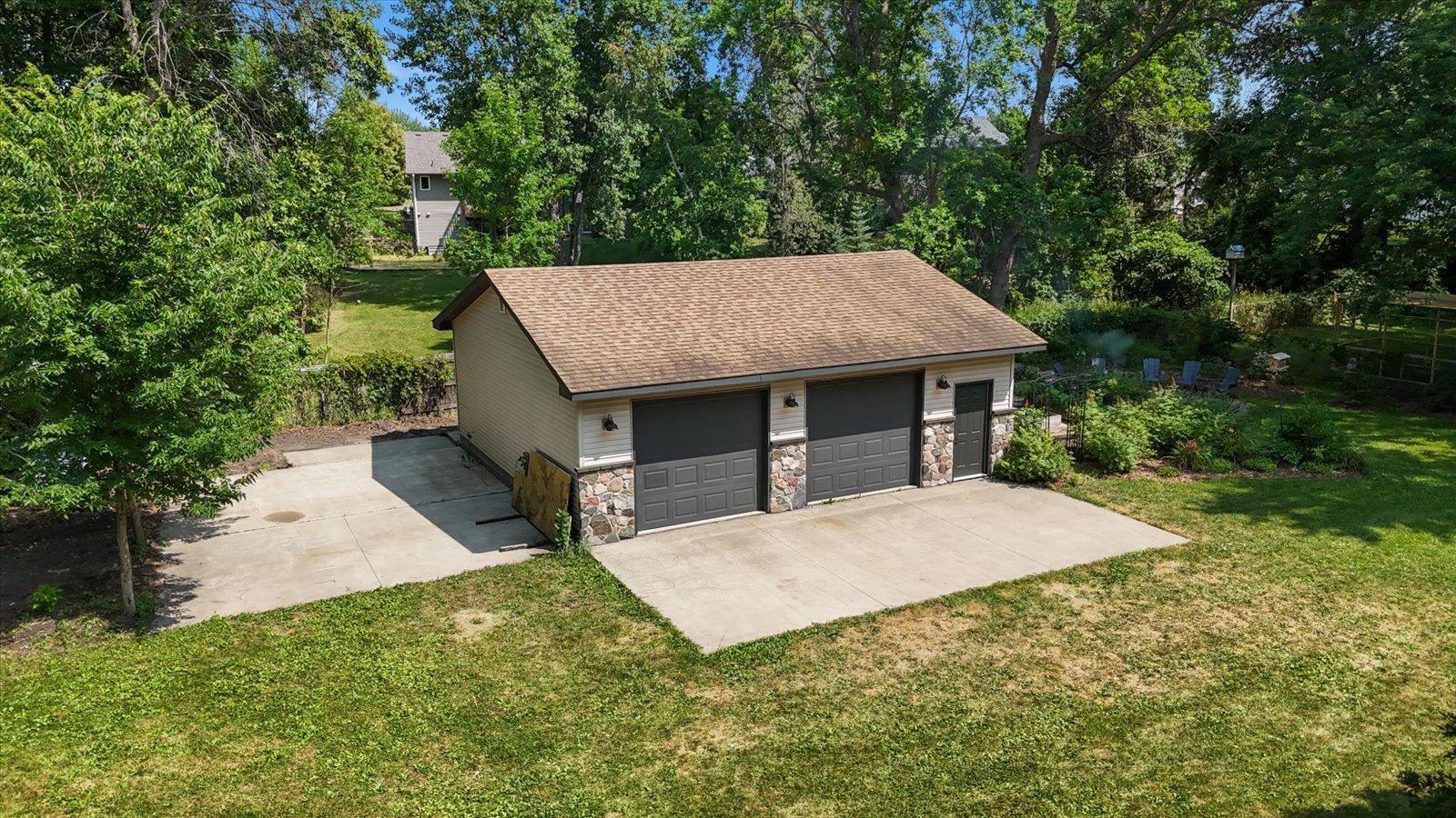 28x32 detached garage