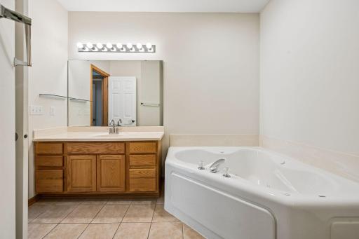 1635 2nd Avenue, Anoka, MN 55303