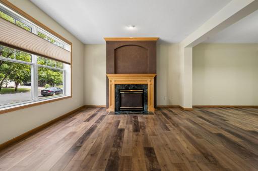 Look At That Beautiful New LVP Floor.... Custom Blinds