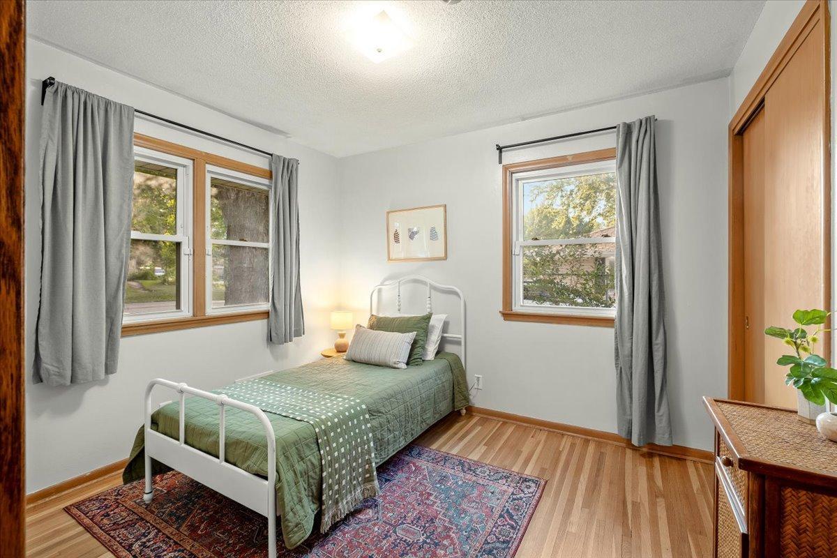 21-5741 W Moore Lake Dr NE-0021.jpg