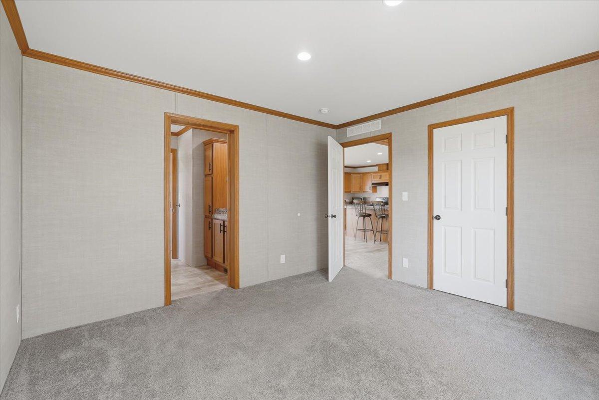 17-Bedroom 3.jpg