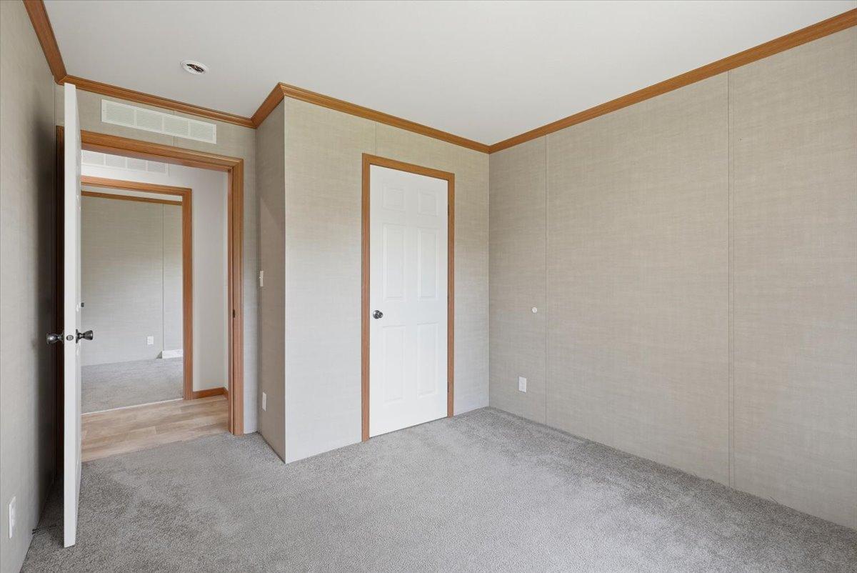 15-Bedroom 2.jpg
