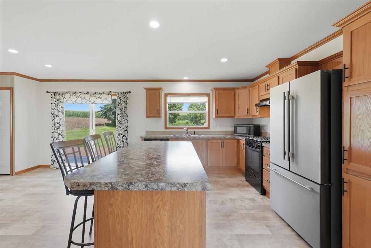 11-Kitchen.jpg