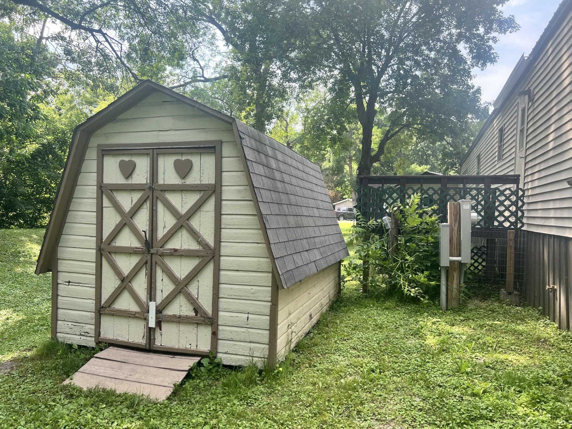 Storage shed
