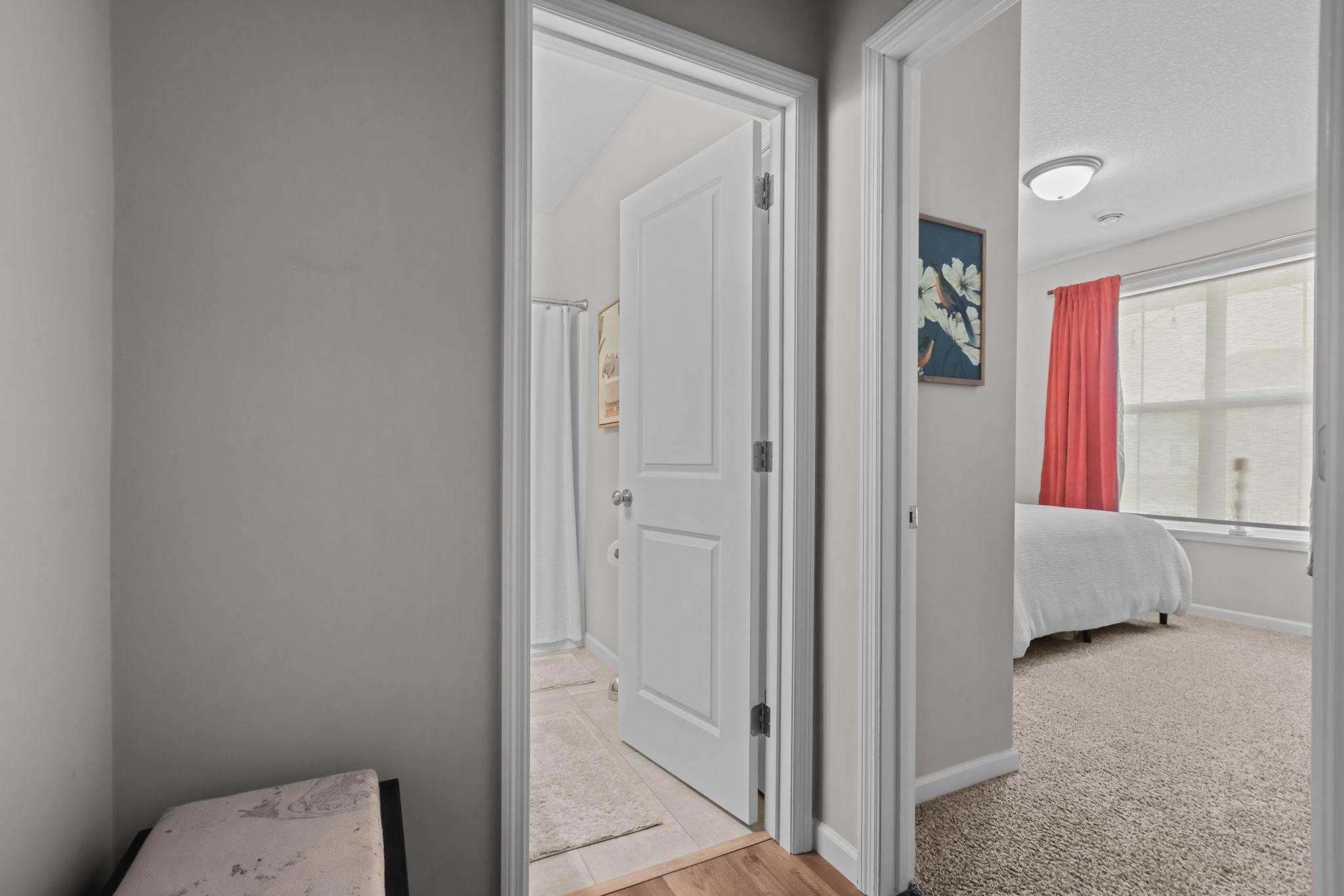 Shared Full Bathroom