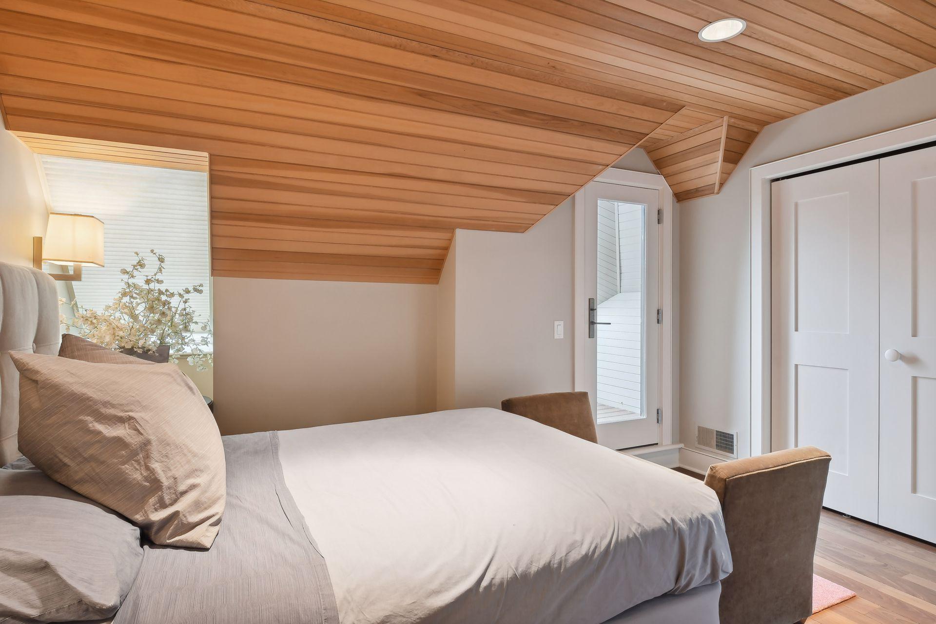 BR #6 located on the third floor also features a private balcony