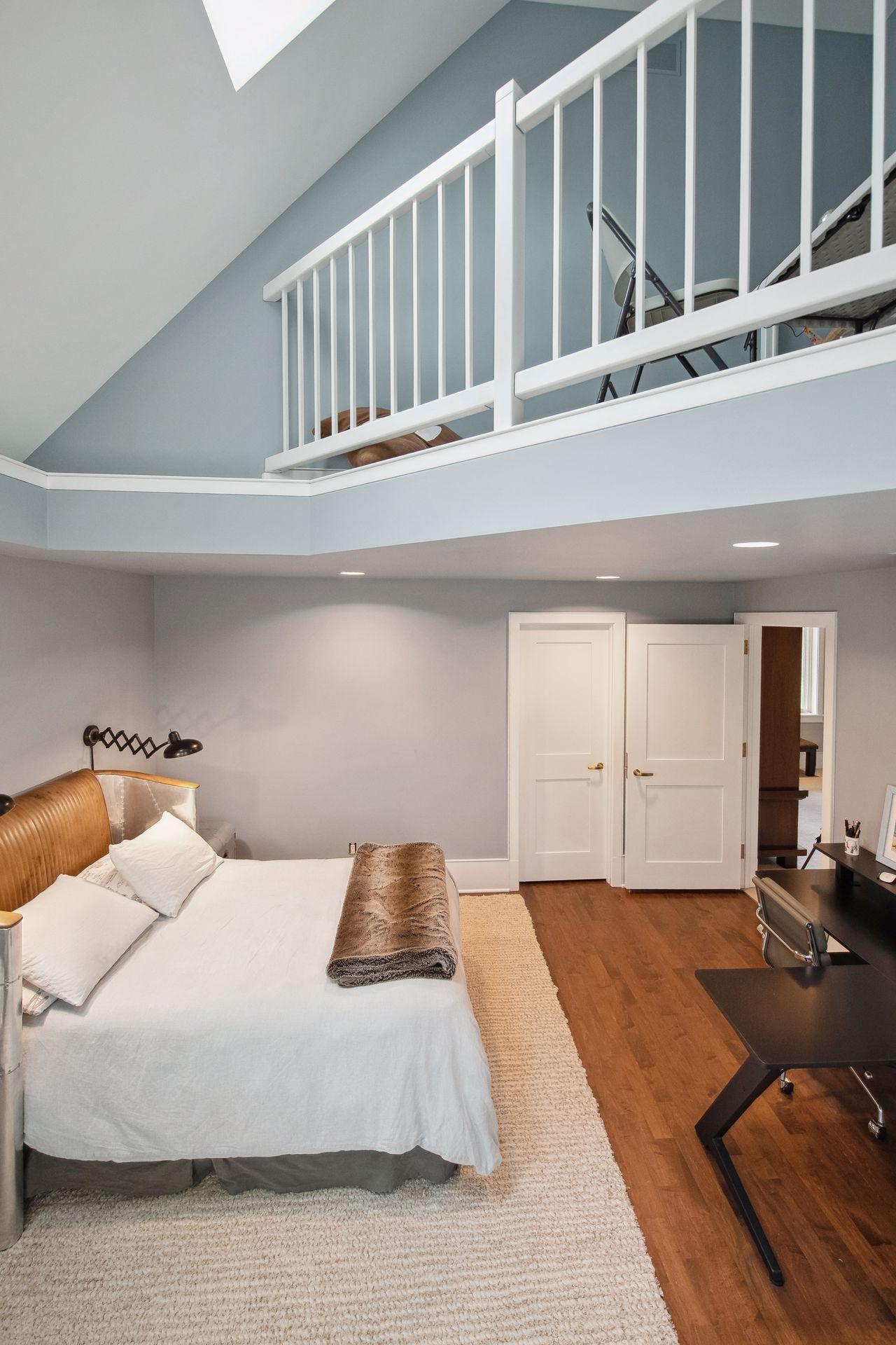 Fourth bedroom with a loft