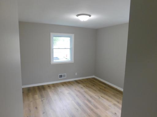 1940 Hoyt Avenue E, Saint Paul, MN 55119