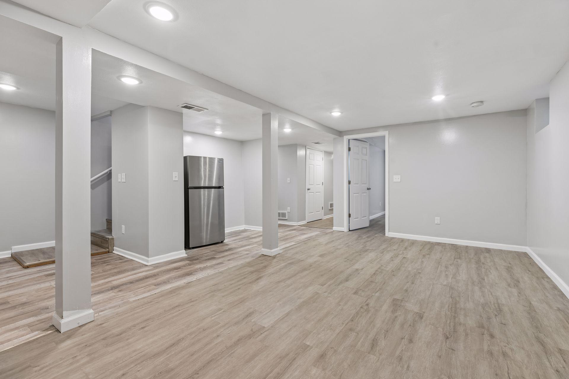 Lower level entertainment area