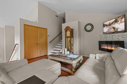 8038 Griffith Avenue NW, Maple Lake, MN 55358