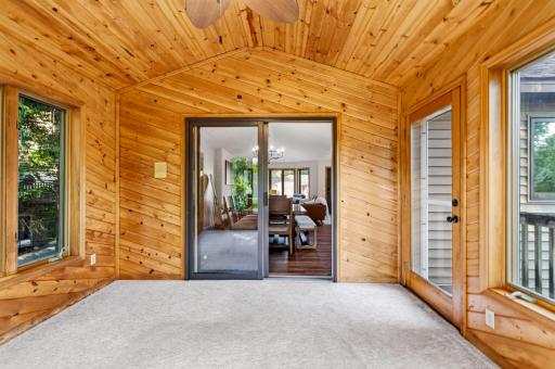 Photo 33