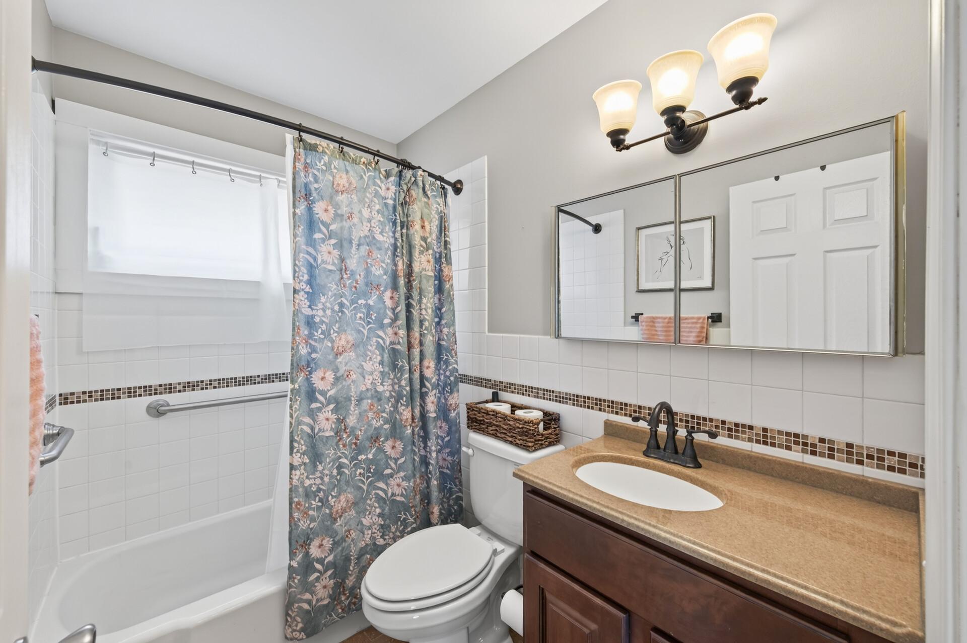 Main floor full bath