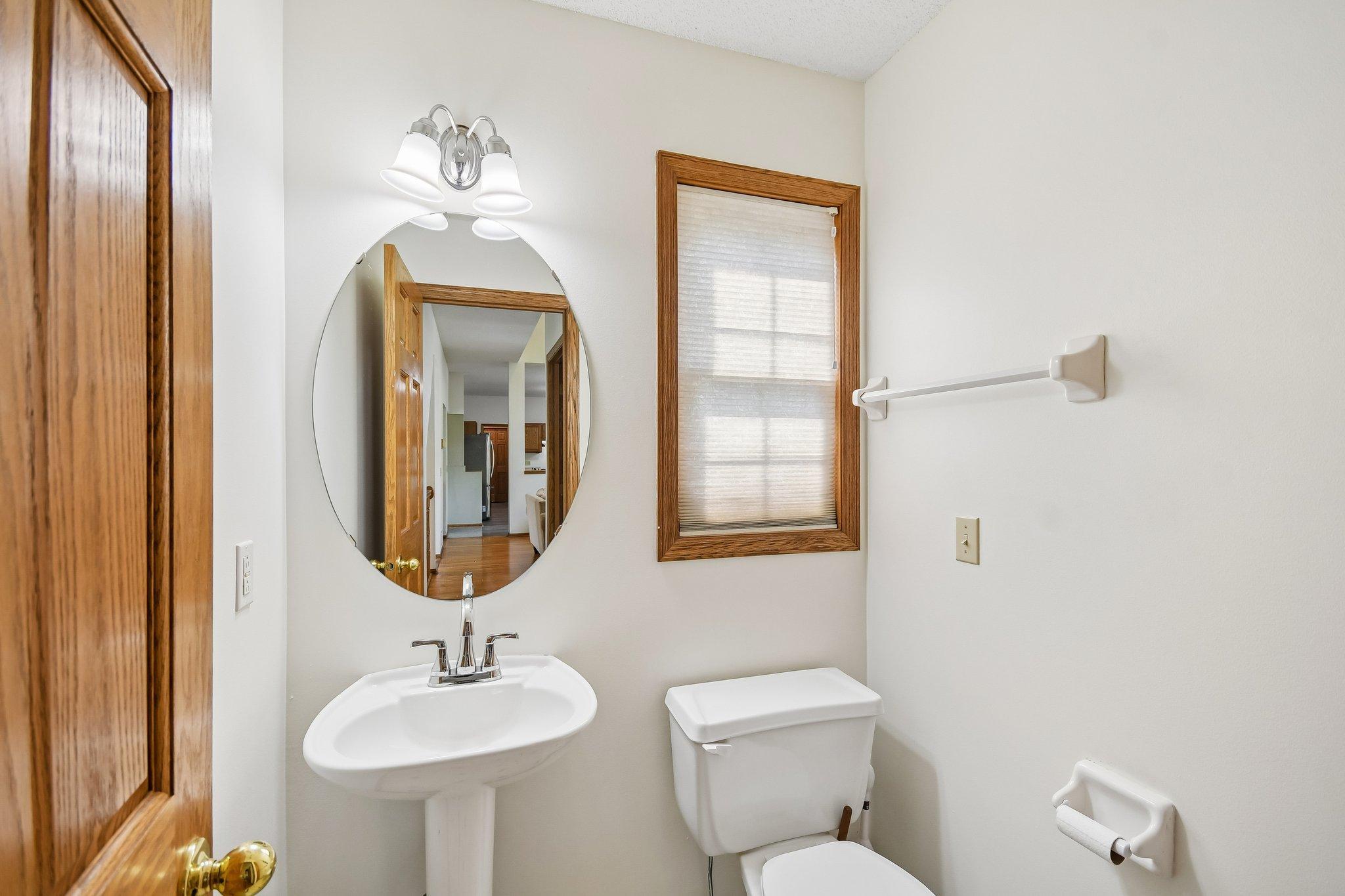 38-web-or-mls-Abbey Way-S2107-038.jpg