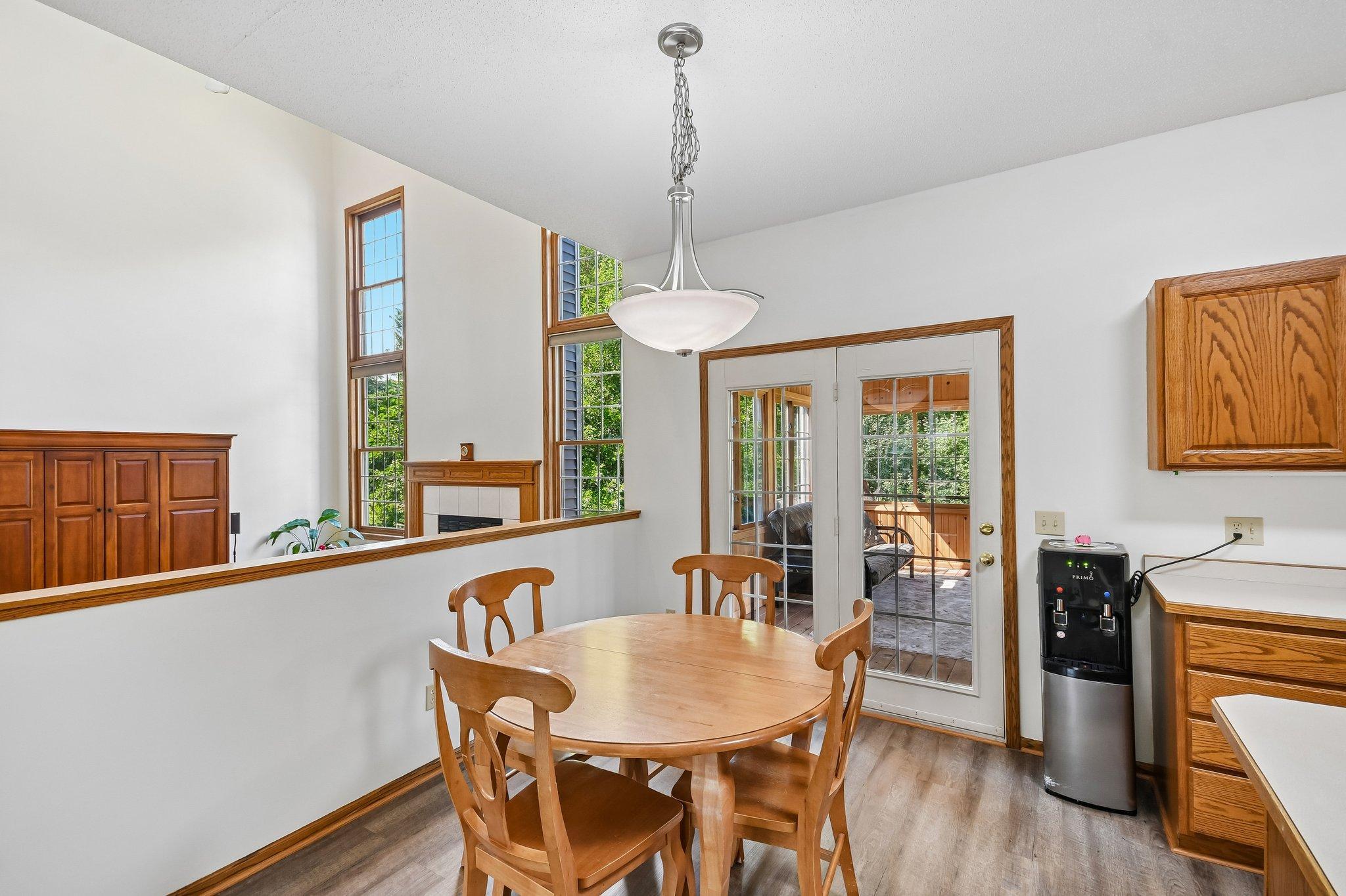 16-web-or-mls-Abbey Way-S2107-016.jpg