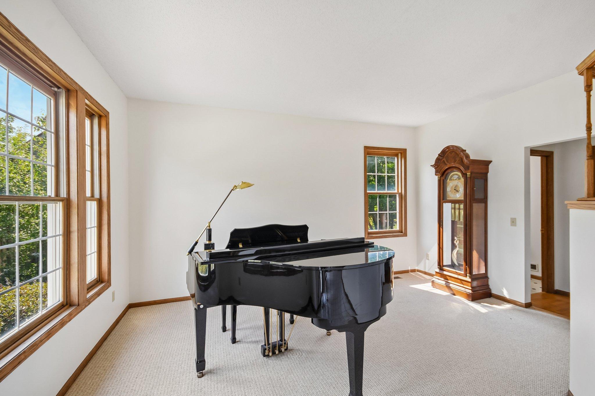 40-web-or-mls-Abbey Way-S2107-040.jpg