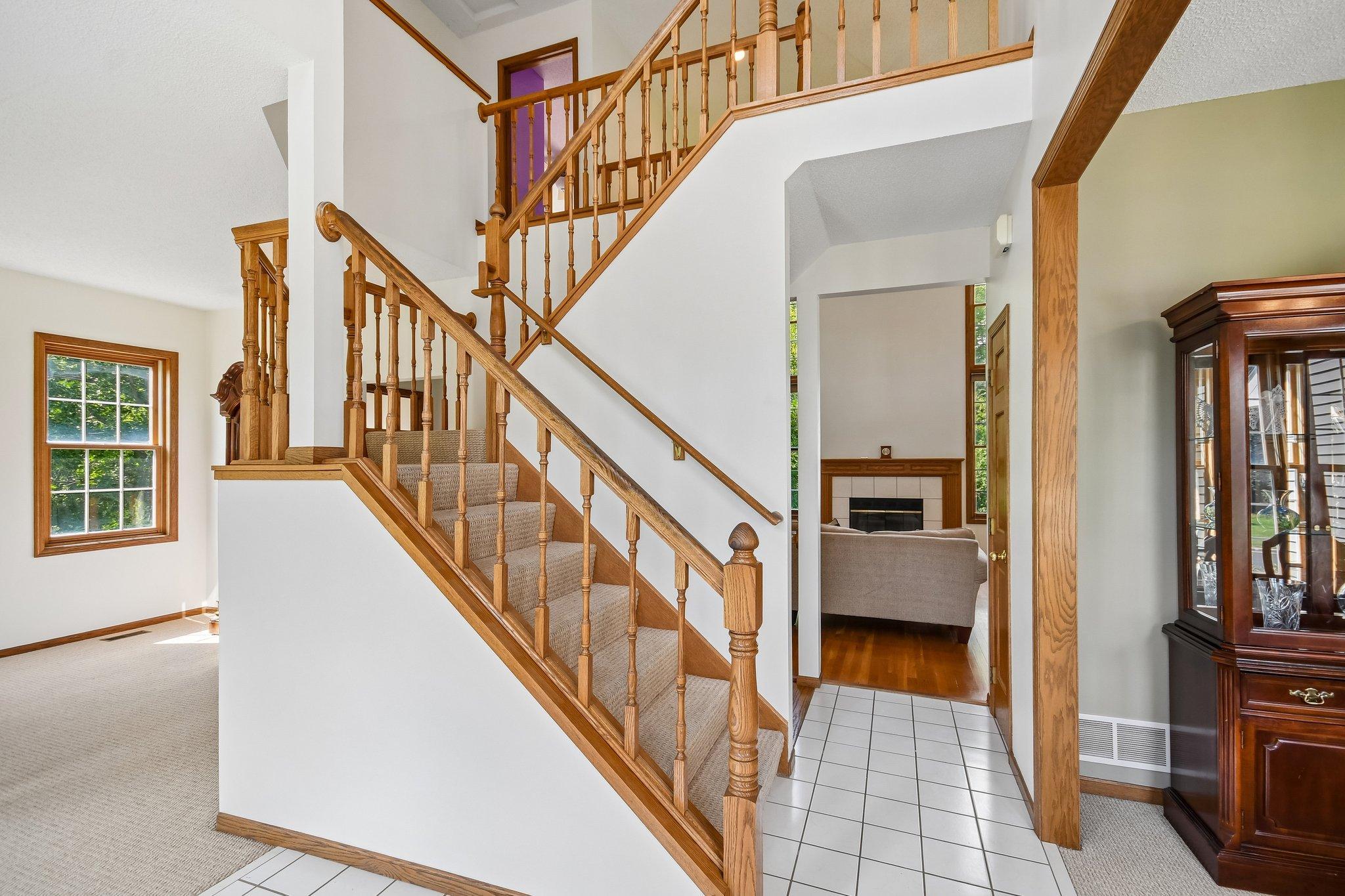 8-web-or-mls-Abbey Way-S2107-008.jpg