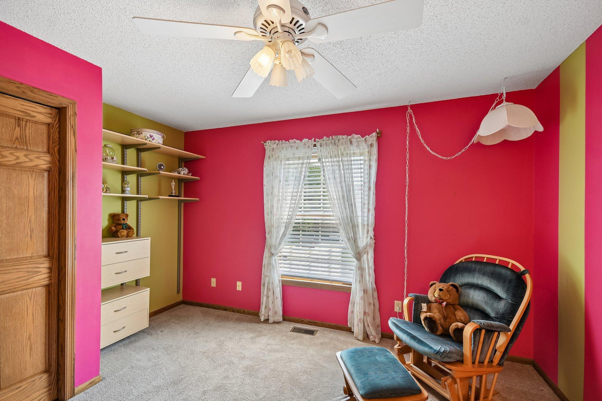 45-web-or-mls-Abbey Way-S2107-045.jpg