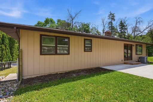 13412 Arden Circle, Burnsville, MN 55337